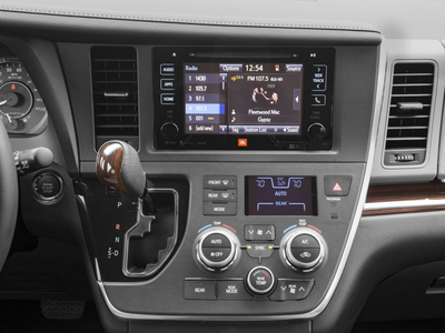 2017 Toyota Sienna XLE Premium