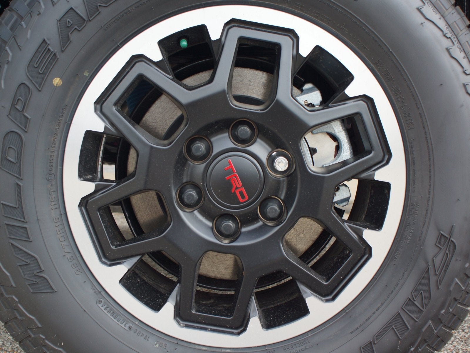 2026 Toyota Tacoma i-FORCE MAX Tacoma TRD Off-Road