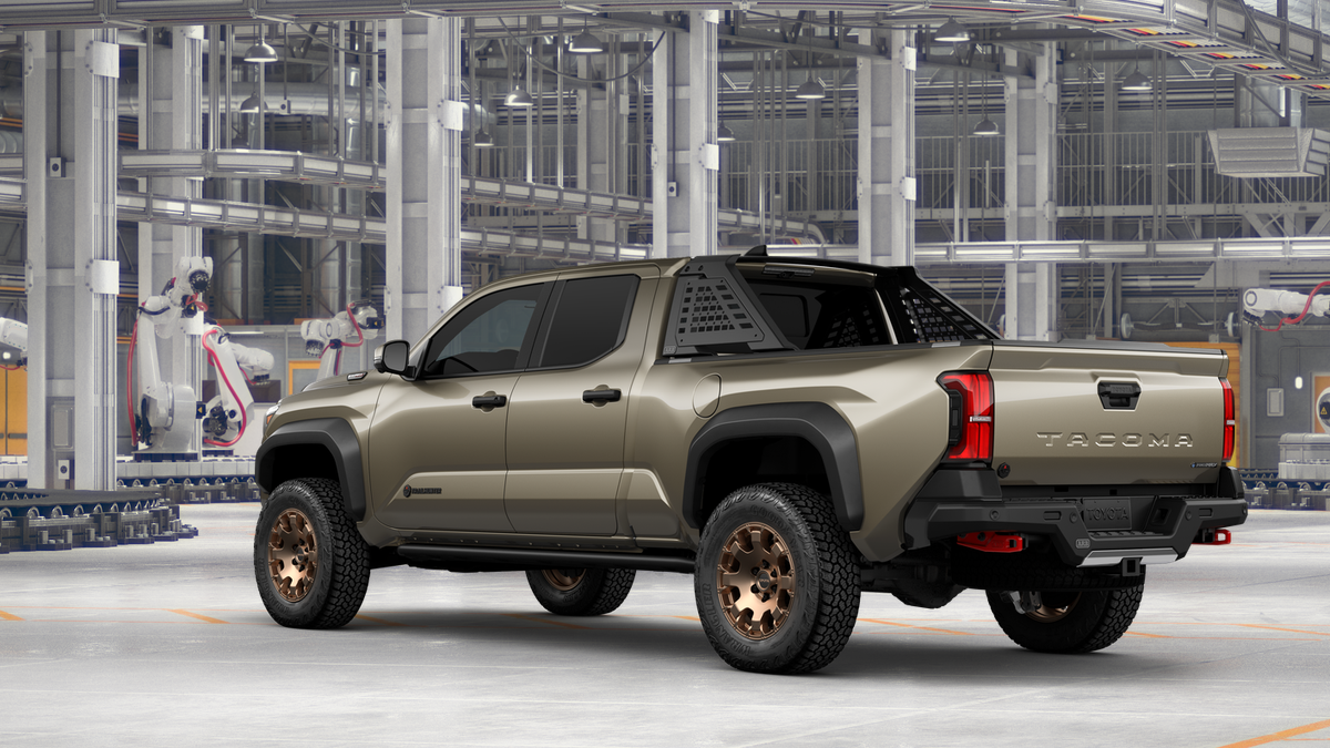 2026 Toyota Tacoma i-FORCE MAX Tacoma Trailhunter