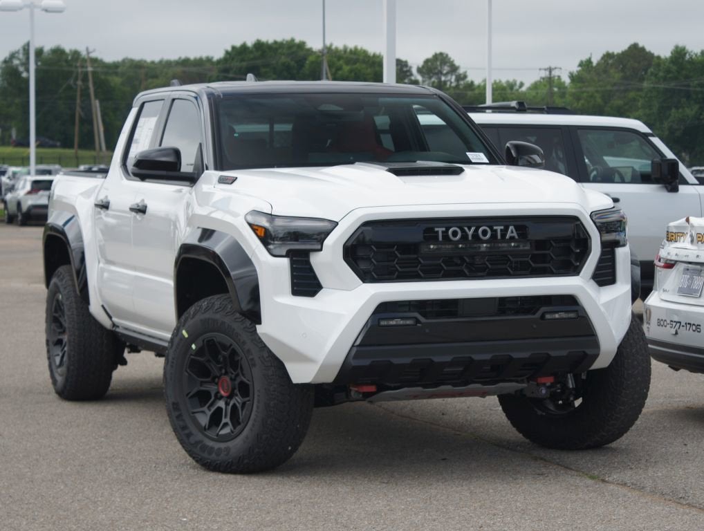 2026 Toyota Tacoma i-FORCE MAX Tacoma TRD Pro