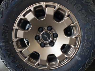2026 Toyota Tacoma i-FORCE MAX Tacoma Trailhunter