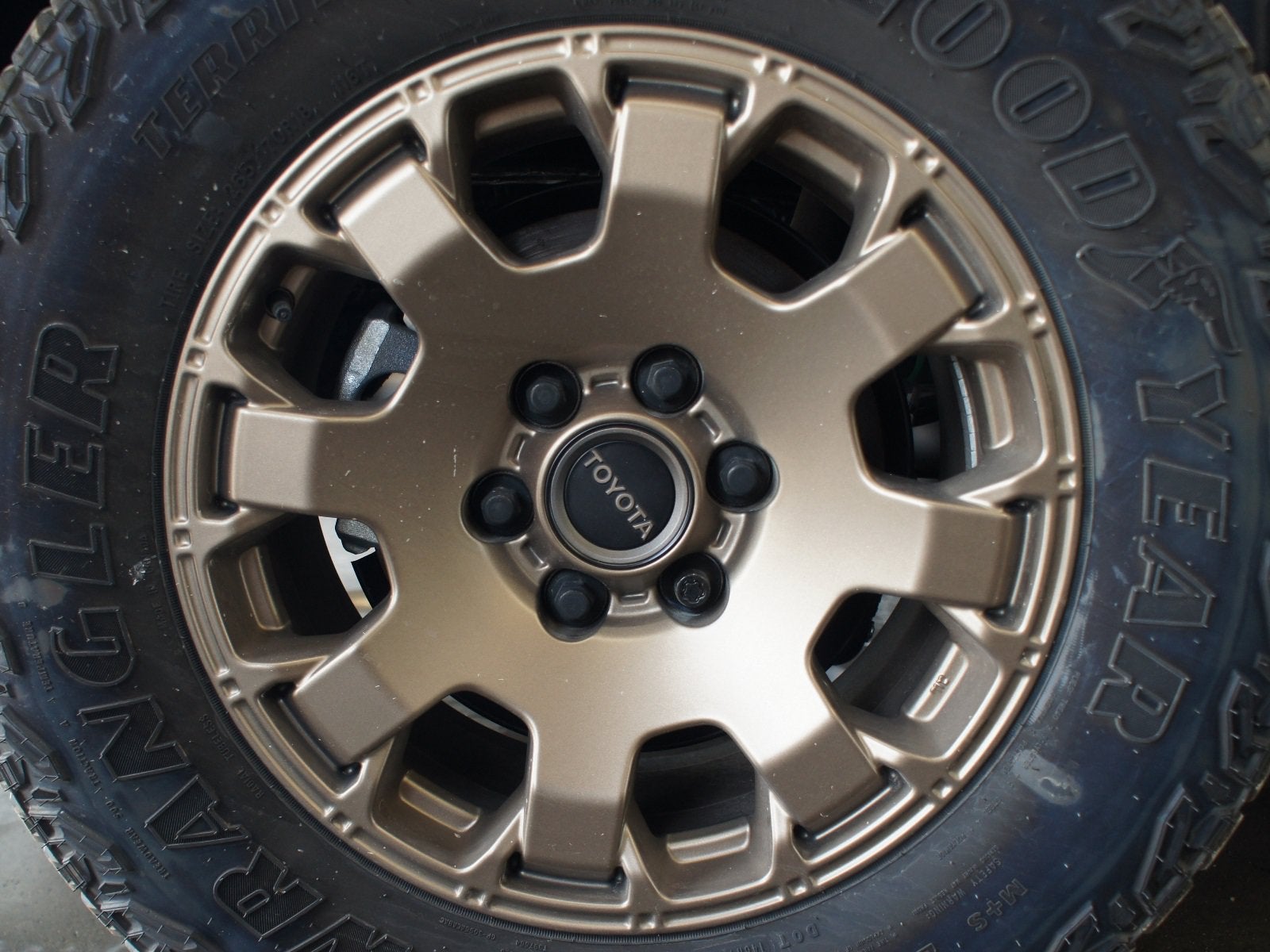 2026 Toyota Tacoma i-FORCE MAX Tacoma Trailhunter