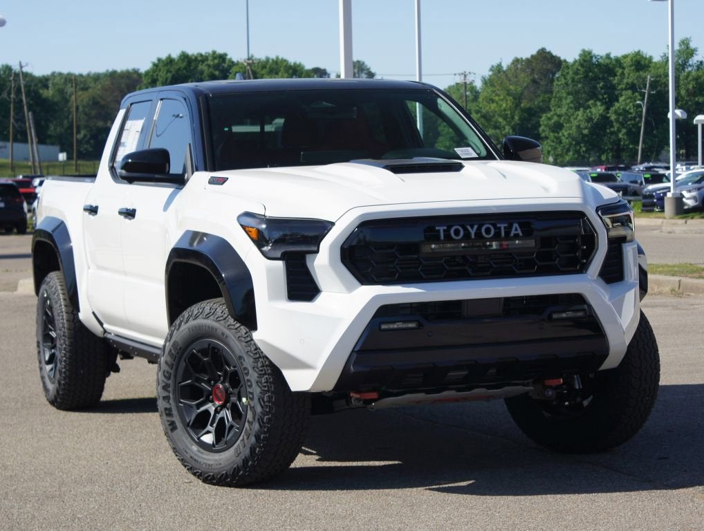 2026 Toyota Tacoma i-FORCE MAX Tacoma TRD Pro