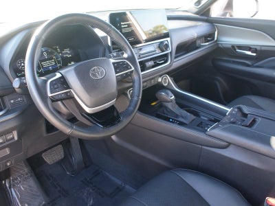 2025 Toyota Grand Highlander Hybrid Nightshade