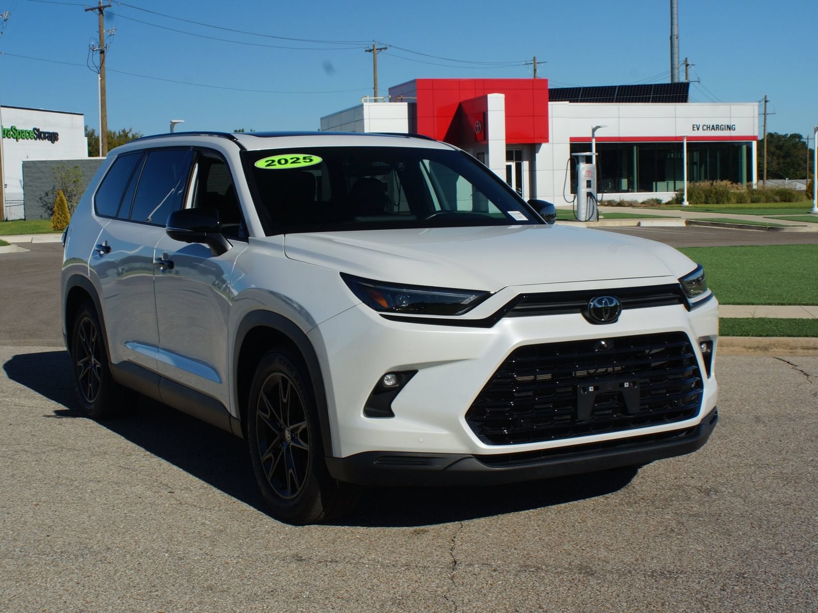 2025 Toyota Grand Highlander Hybrid Nightshade