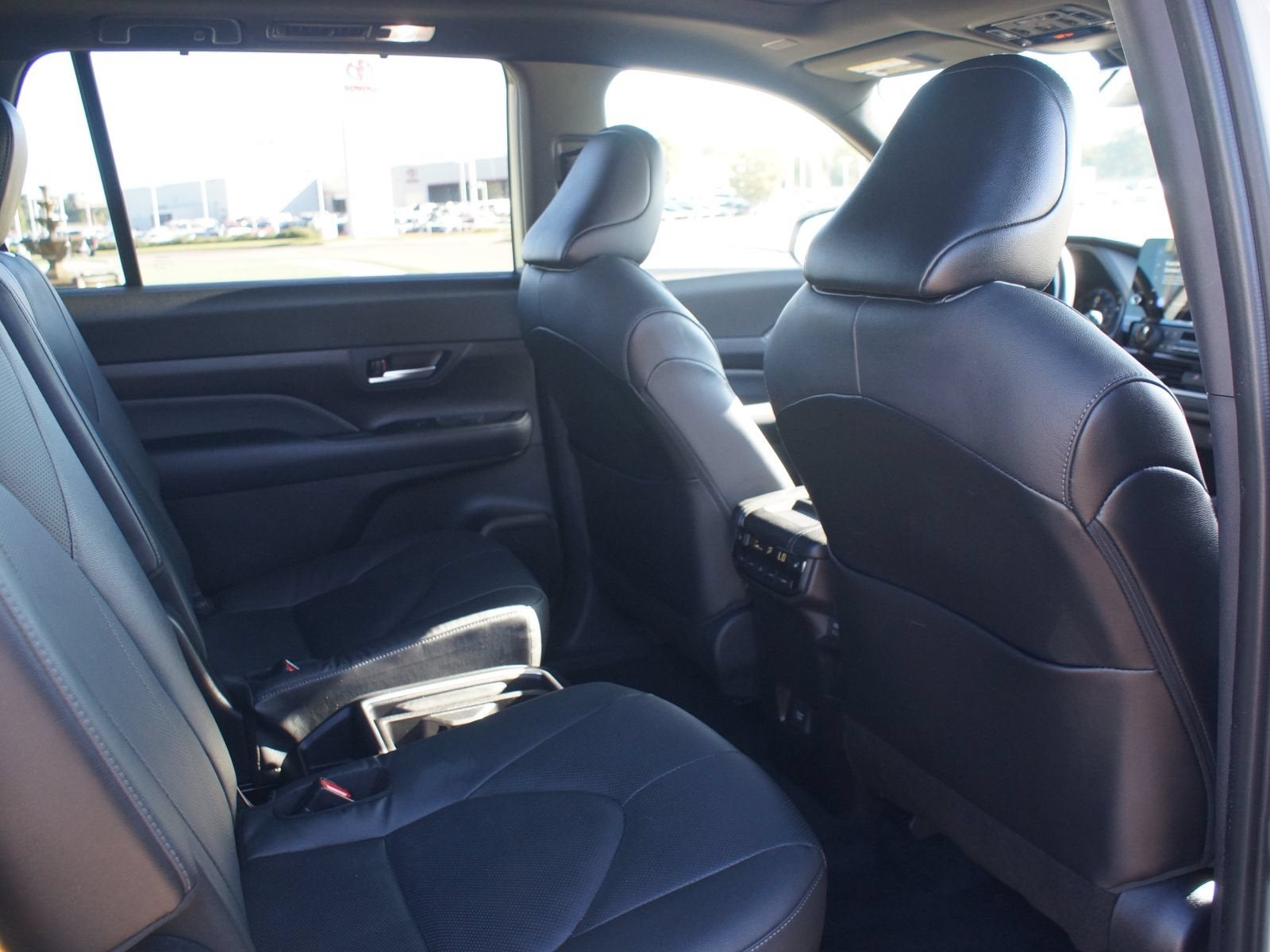 2025 Toyota Grand Highlander Hybrid Nightshade