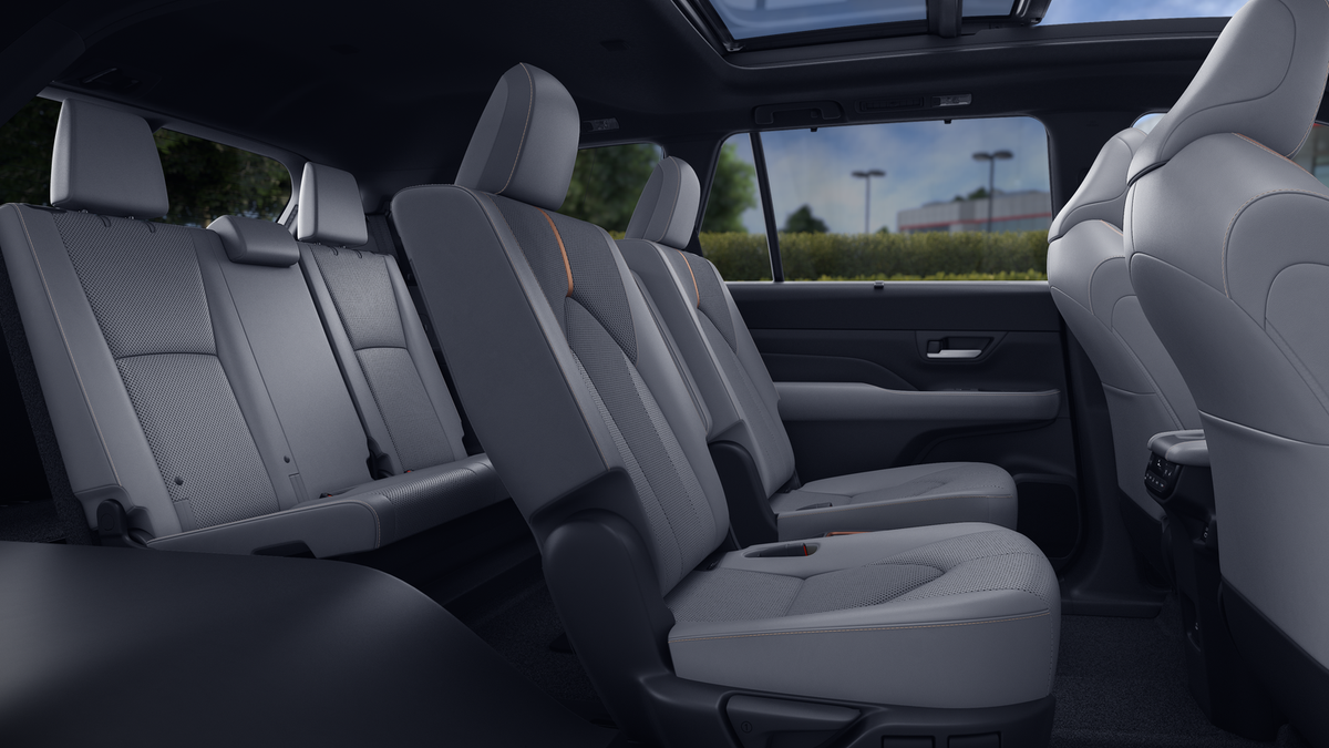 2026 Toyota Grand Highlander Hybrid MAX Platinum