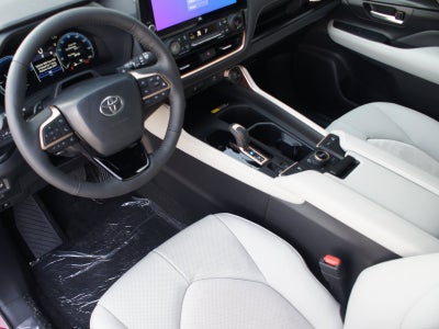 2026 Toyota Grand Highlander Hybrid MAX Platinum