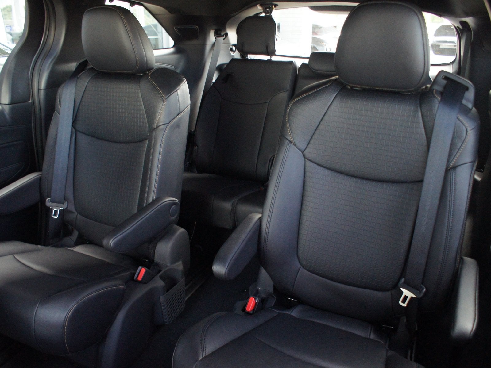 2026 Toyota Sienna Woodland Edition