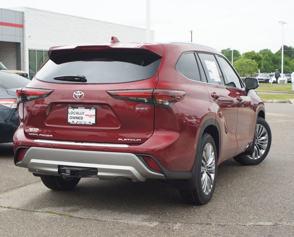 2026 Toyota Highlander Hybrid Platinum