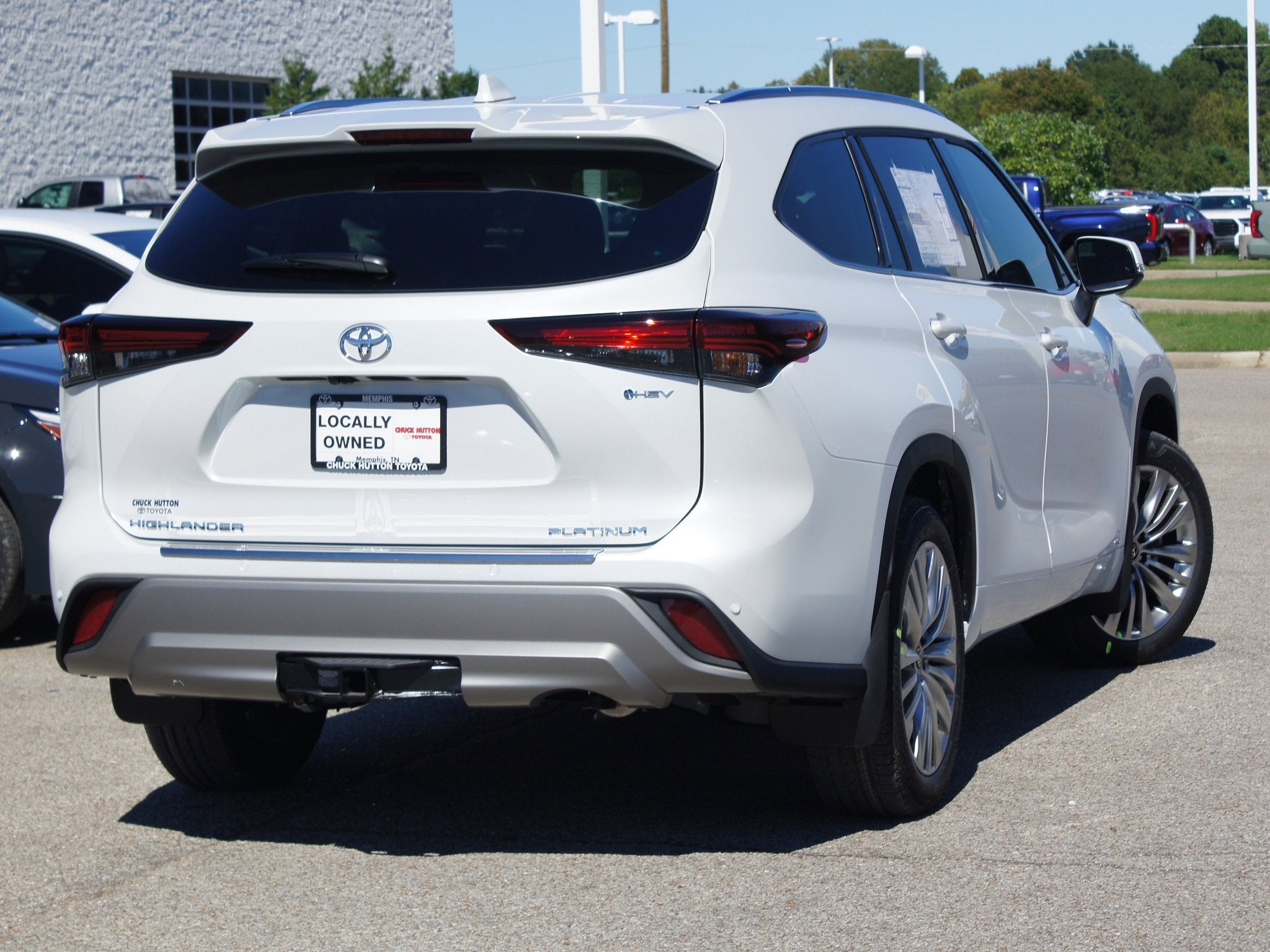 2026 Toyota Highlander Hybrid Platinum