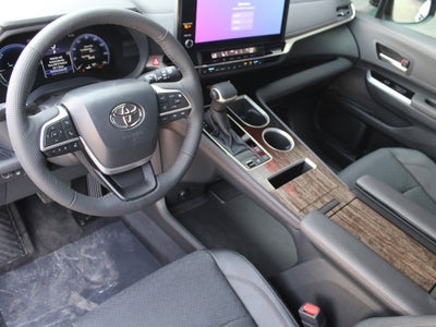 2026 Toyota Sienna Platinum