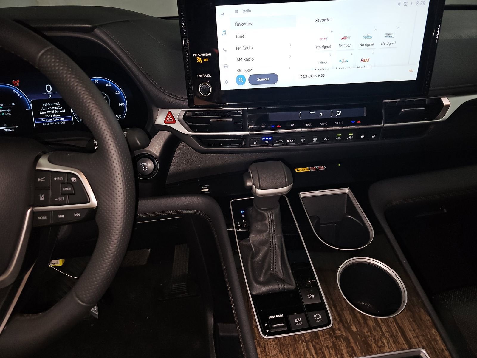 2025 Toyota Sienna Platinum