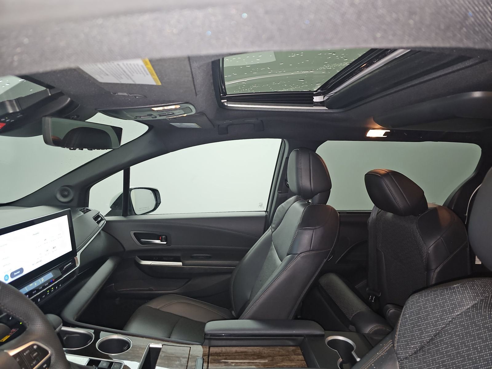 2025 Toyota Sienna Platinum