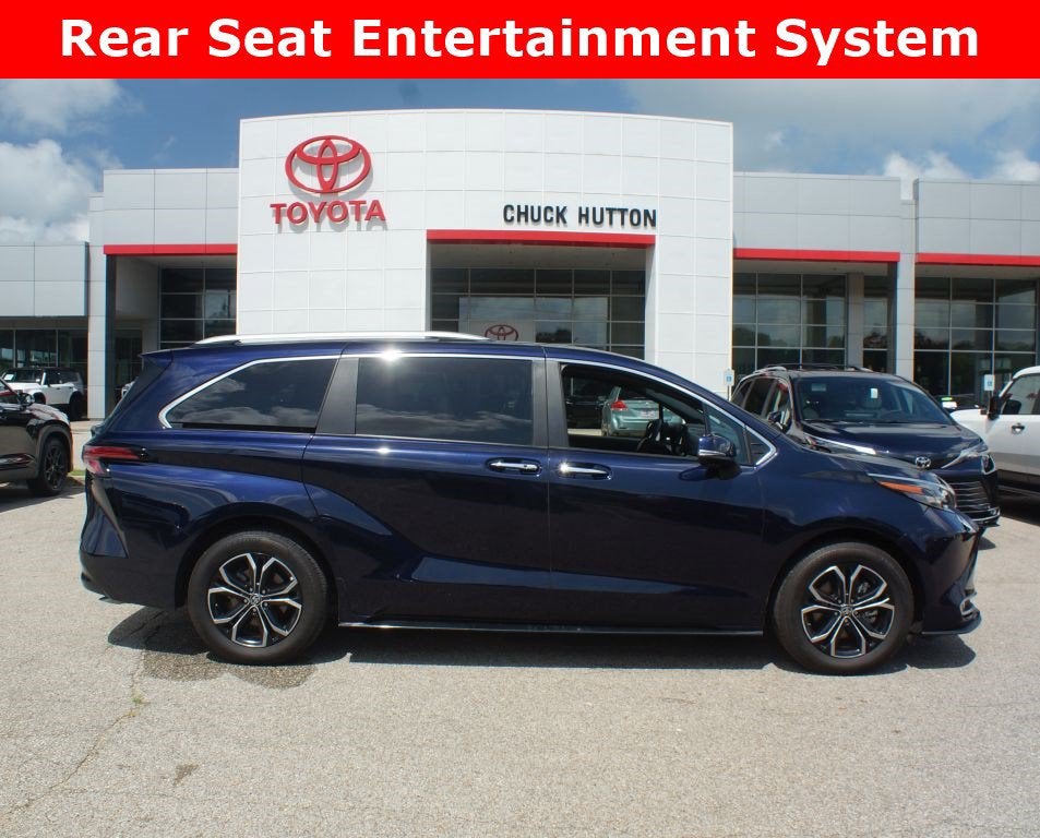 2025 Toyota Sienna Platinum