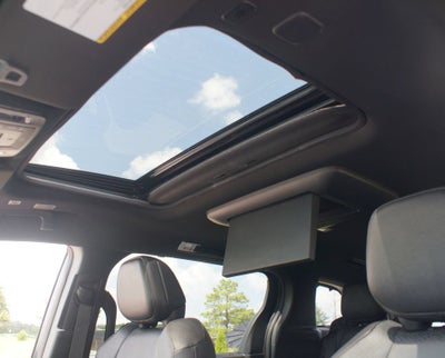 2025 Toyota Sienna Platinum