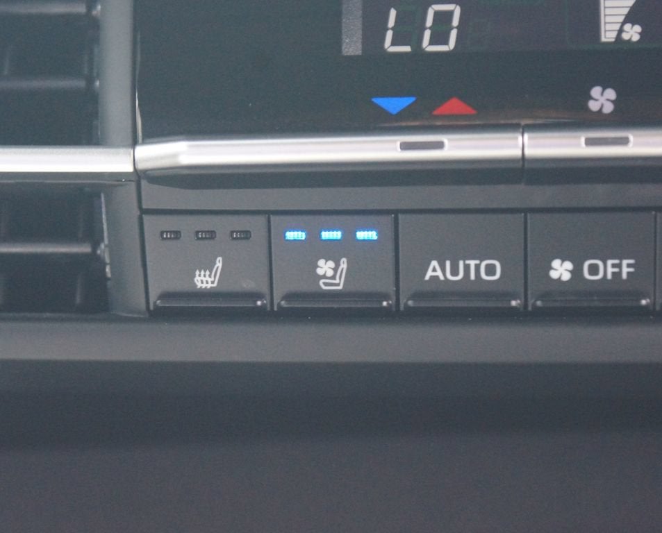 2025 Toyota Sienna Platinum