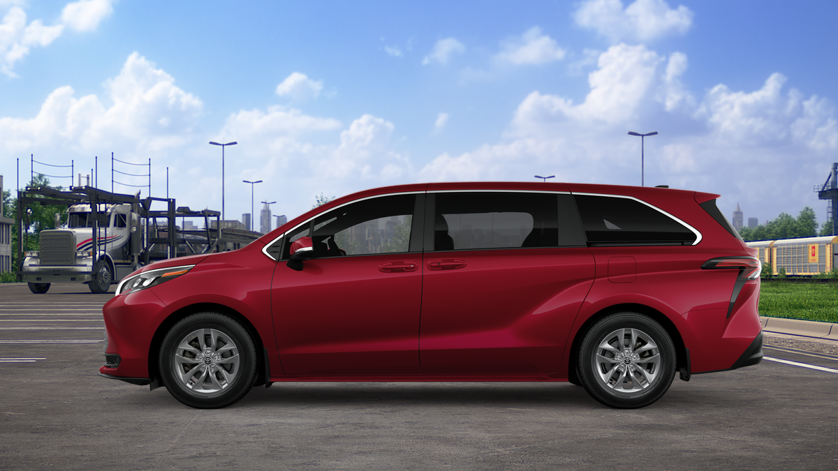 2026 Toyota Sienna LE