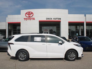 2026 Toyota Sienna LE