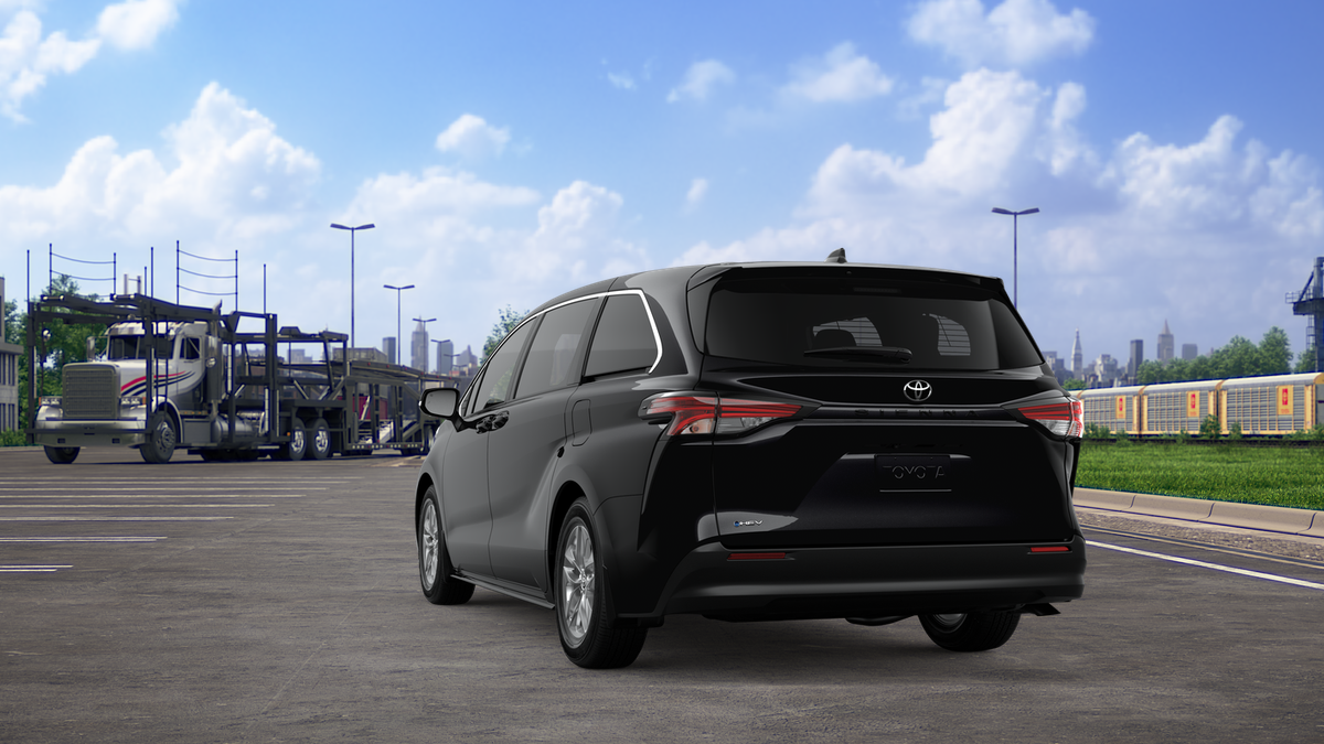 2026 Toyota Sienna LE