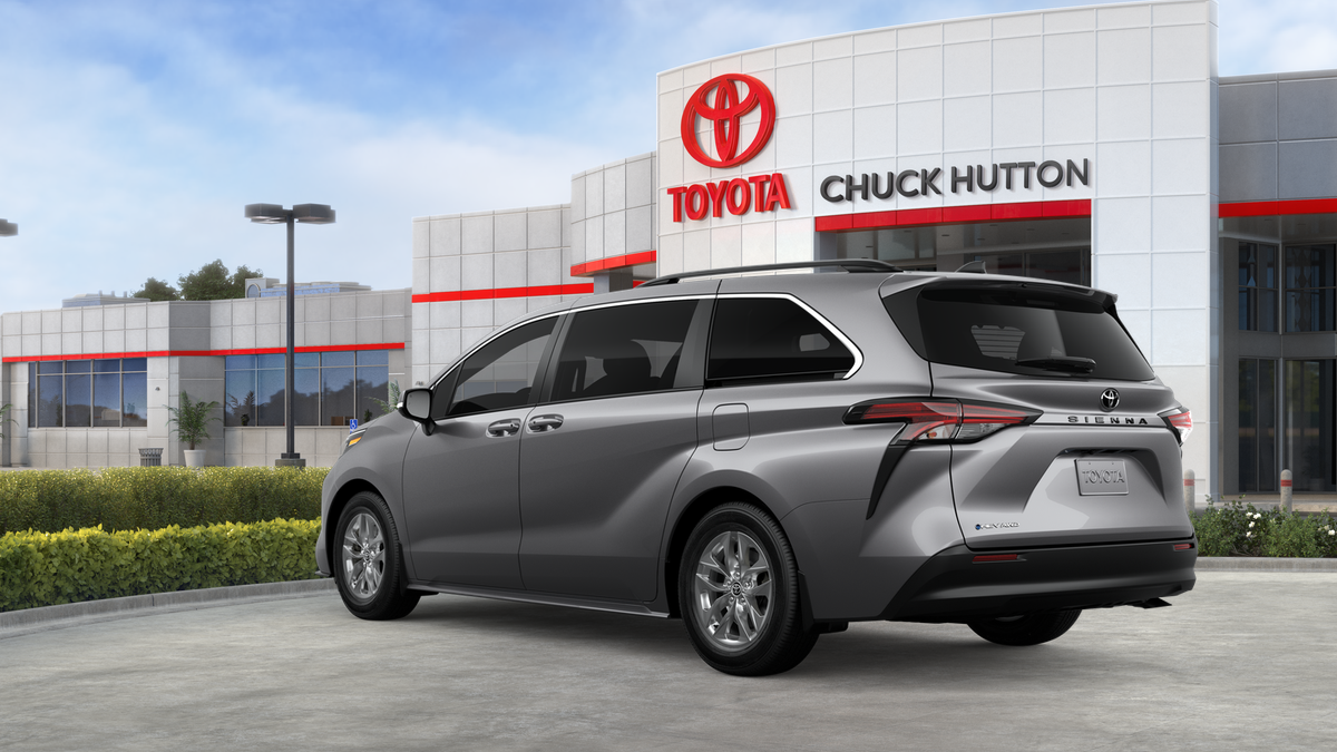 2026 Toyota Sienna LE