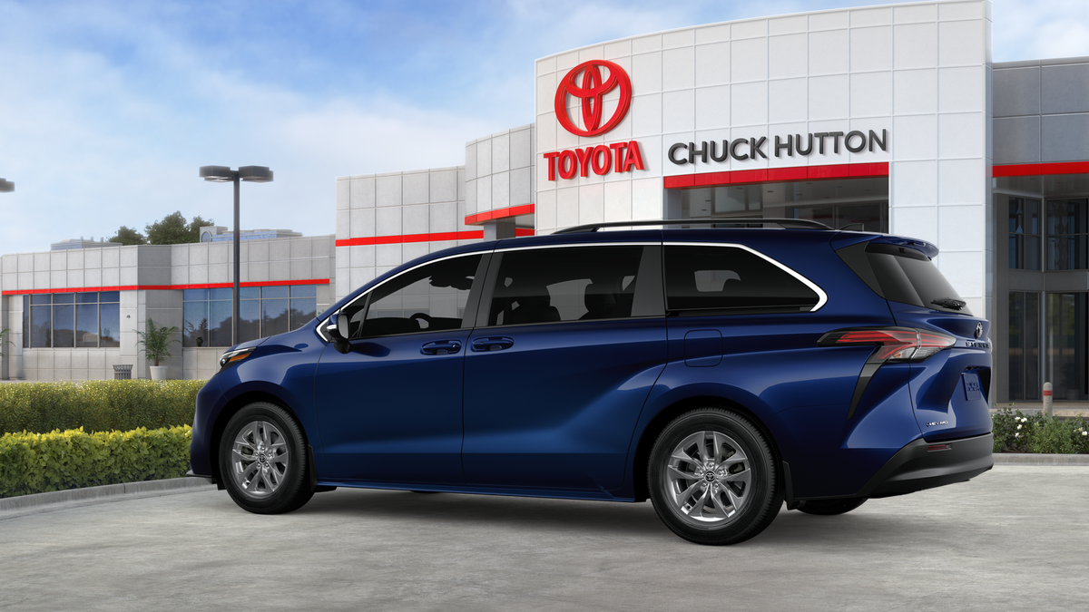 2026 Toyota Sienna LE