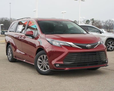 2026 Toyota Sienna XLE
