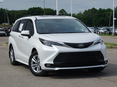 2026 Toyota Sienna XLE