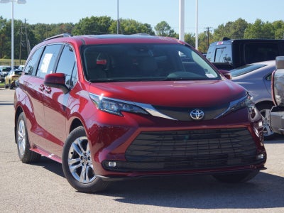 2026 Toyota Sienna XLE
