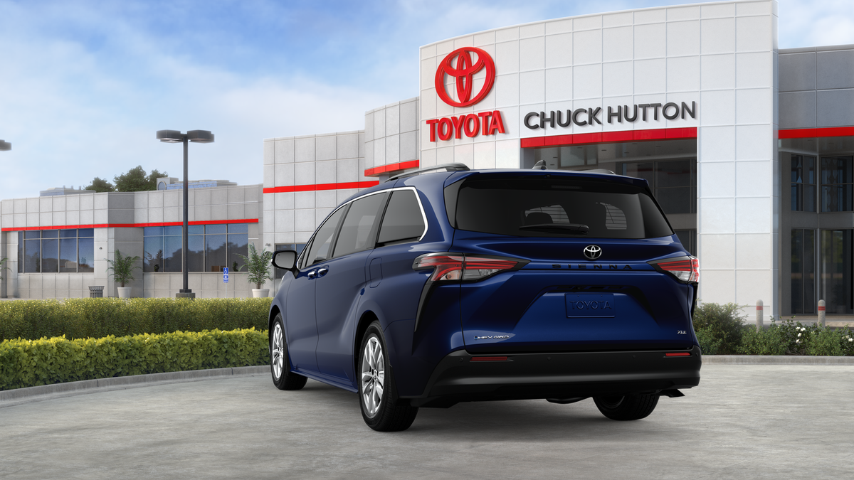 2026 Toyota Sienna XLE