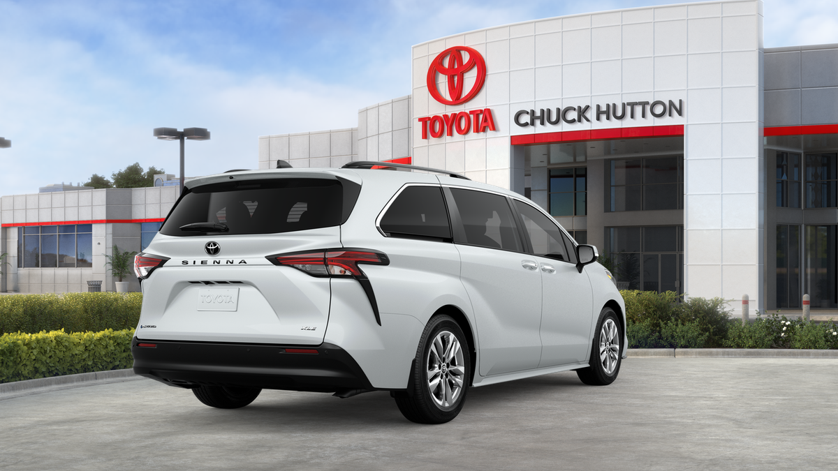 2026 Toyota Sienna XLE