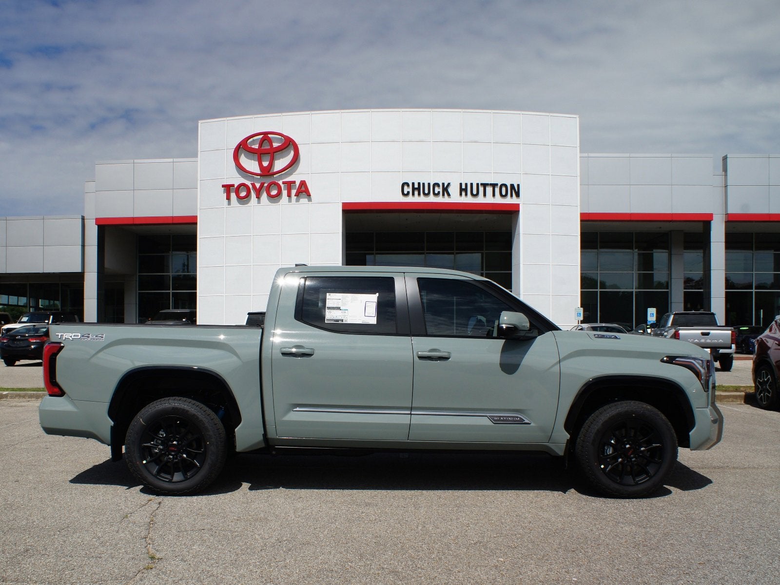 2026 Toyota Tundra i-FORCE MAX Tundra Platinum