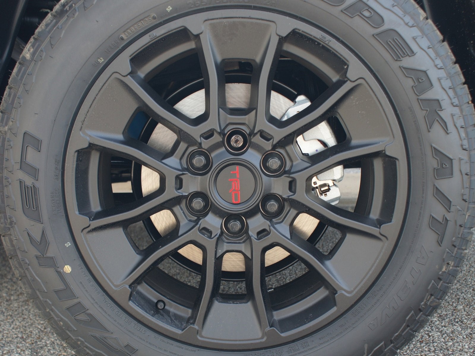 2026 Toyota Tundra i-FORCE MAX Tundra Platinum
