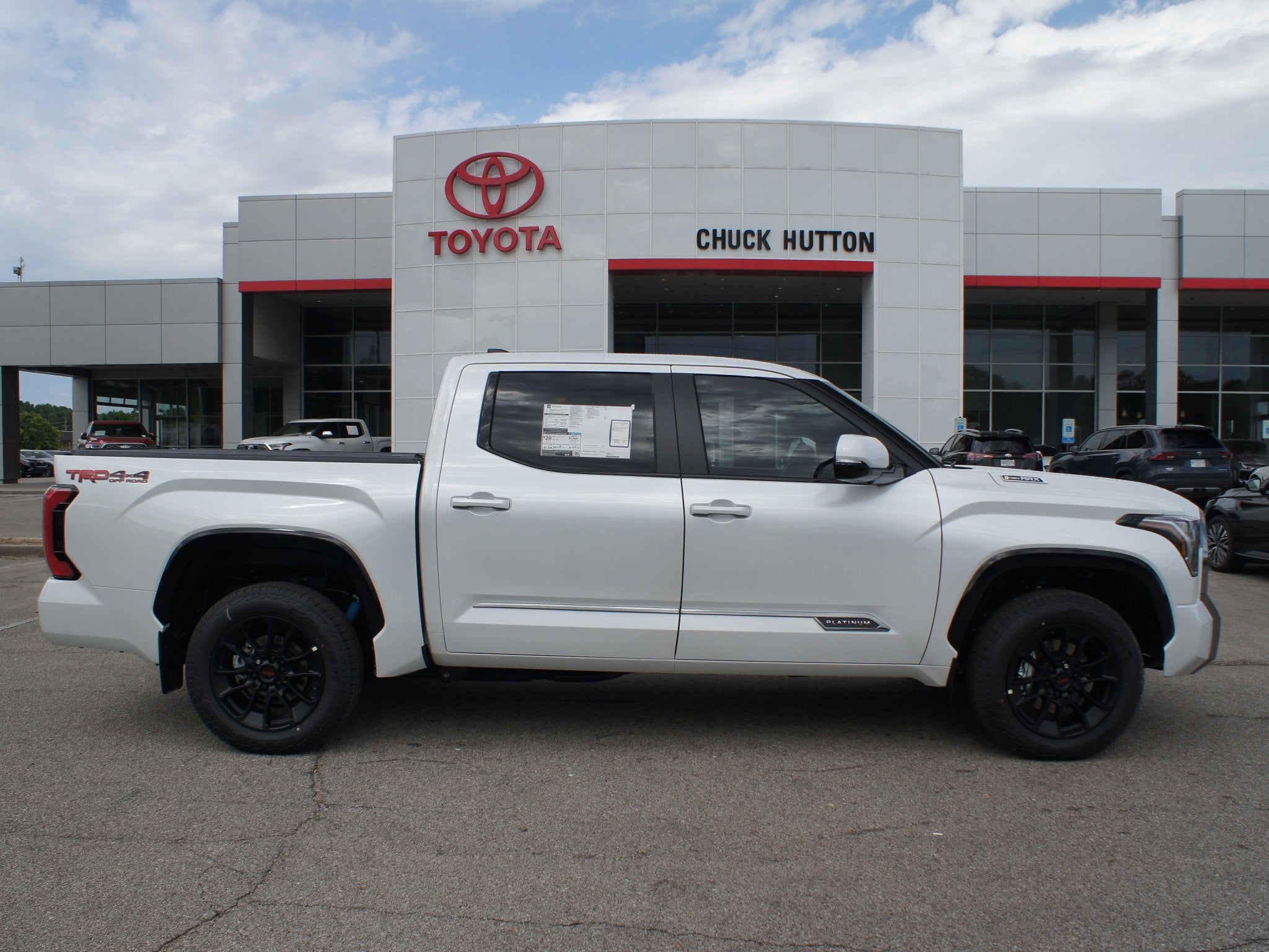 2026 Toyota Tundra i-FORCE MAX Tundra Platinum