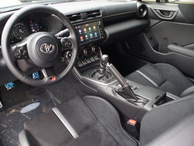 2026 Toyota GR86 Premium MT