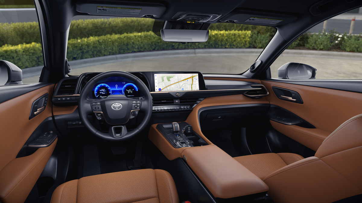 2025 Toyota Toyota Crown Signia Limited