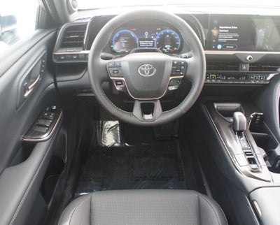 2025 Toyota Toyota Crown Platinum