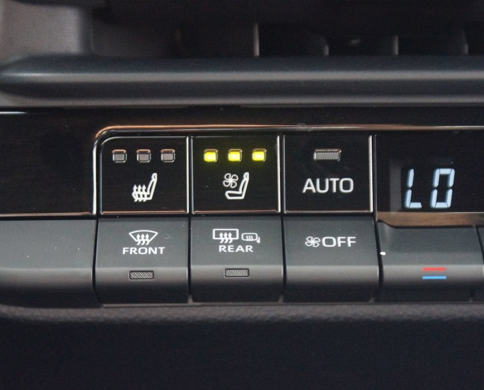 2025 Toyota Toyota Crown Platinum