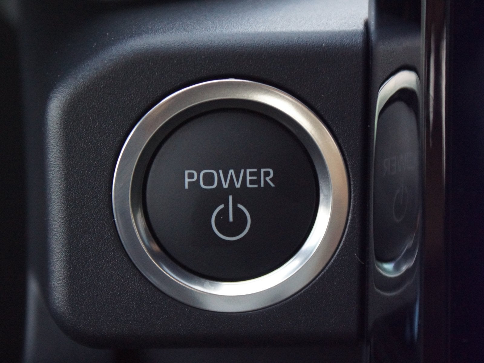 2026 Toyota 4Runner i-FORCE MAX 4Runner Trailhunter