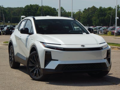 2026 Toyota C-HR XSE
