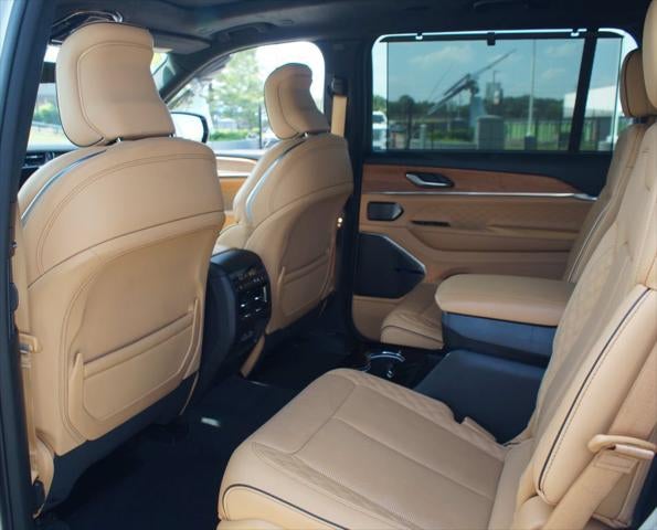 2023 Jeep Grand Cherokee L Summit Reserve