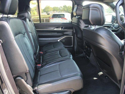 2023 Jeep Wagoneer L Series III