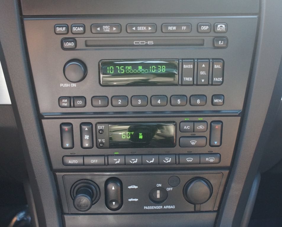 2002 Ford Thunderbird w/Hardtop Deluxe