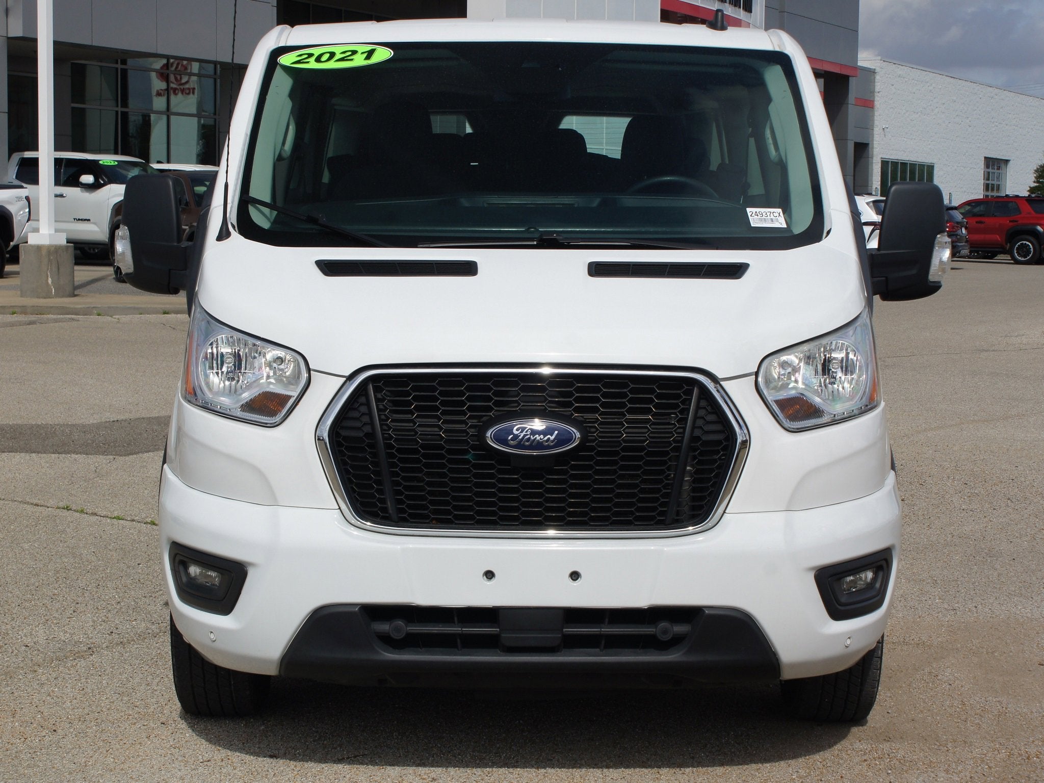 2021 Ford Transit Passenger Wagon XLT