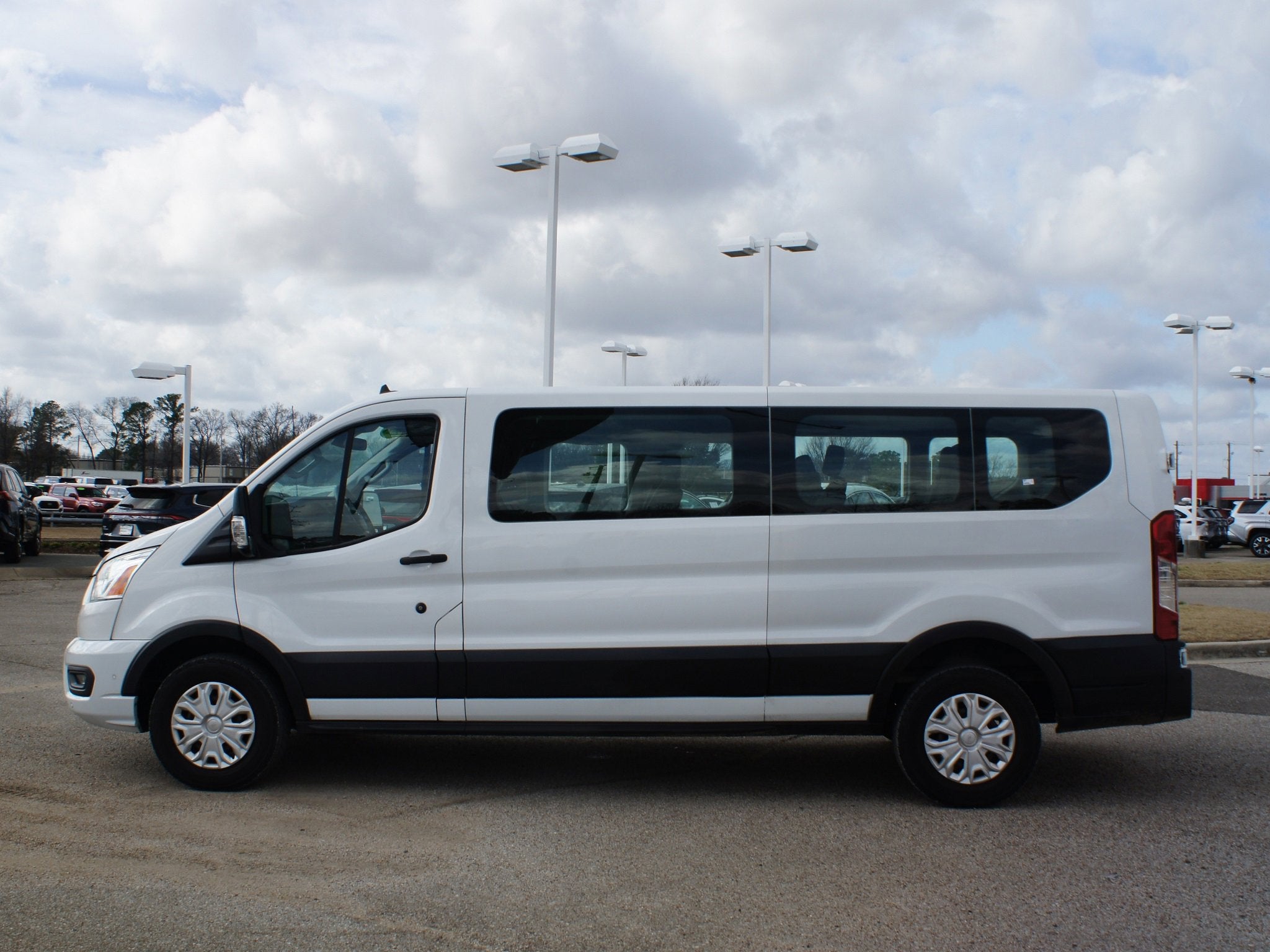 2021 Ford Transit Passenger Wagon XLT