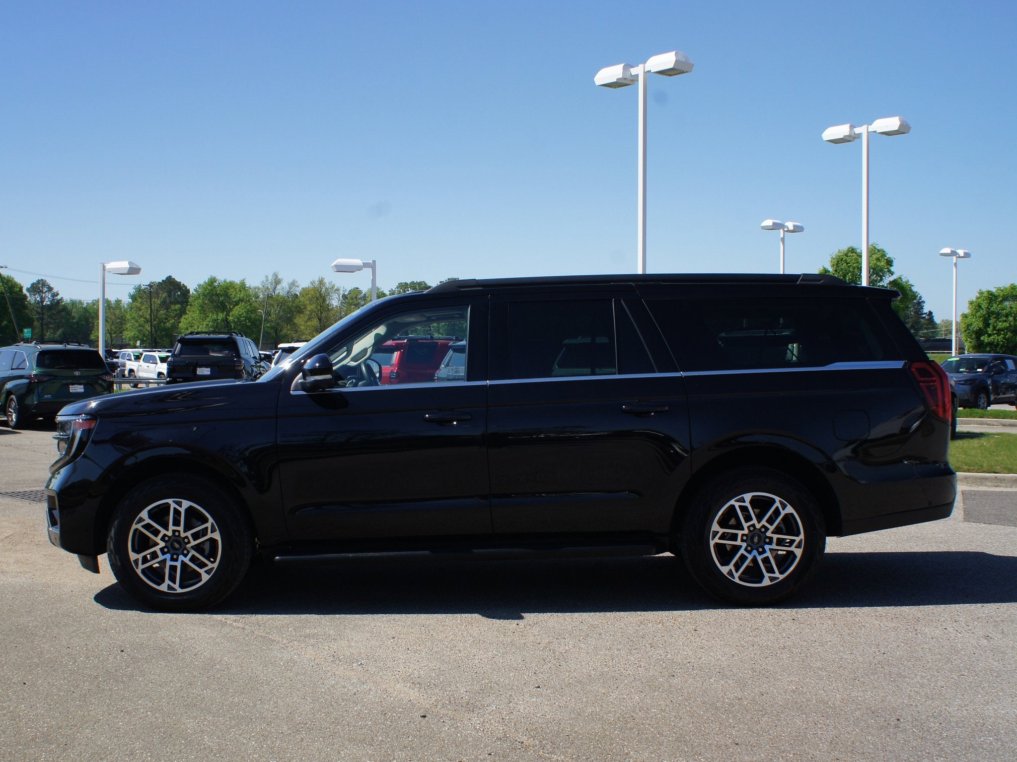 2025 Ford Expedition Max Active