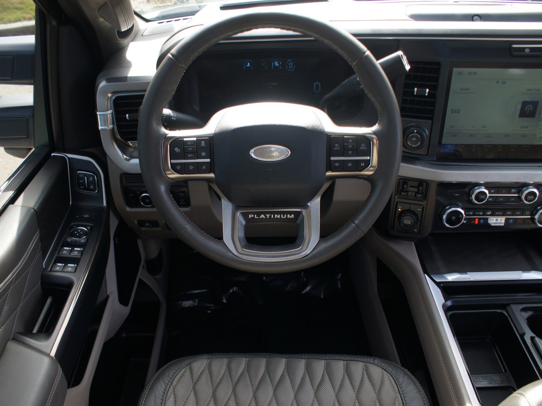 2025 Ford Super Duty F-250 SRW XLT