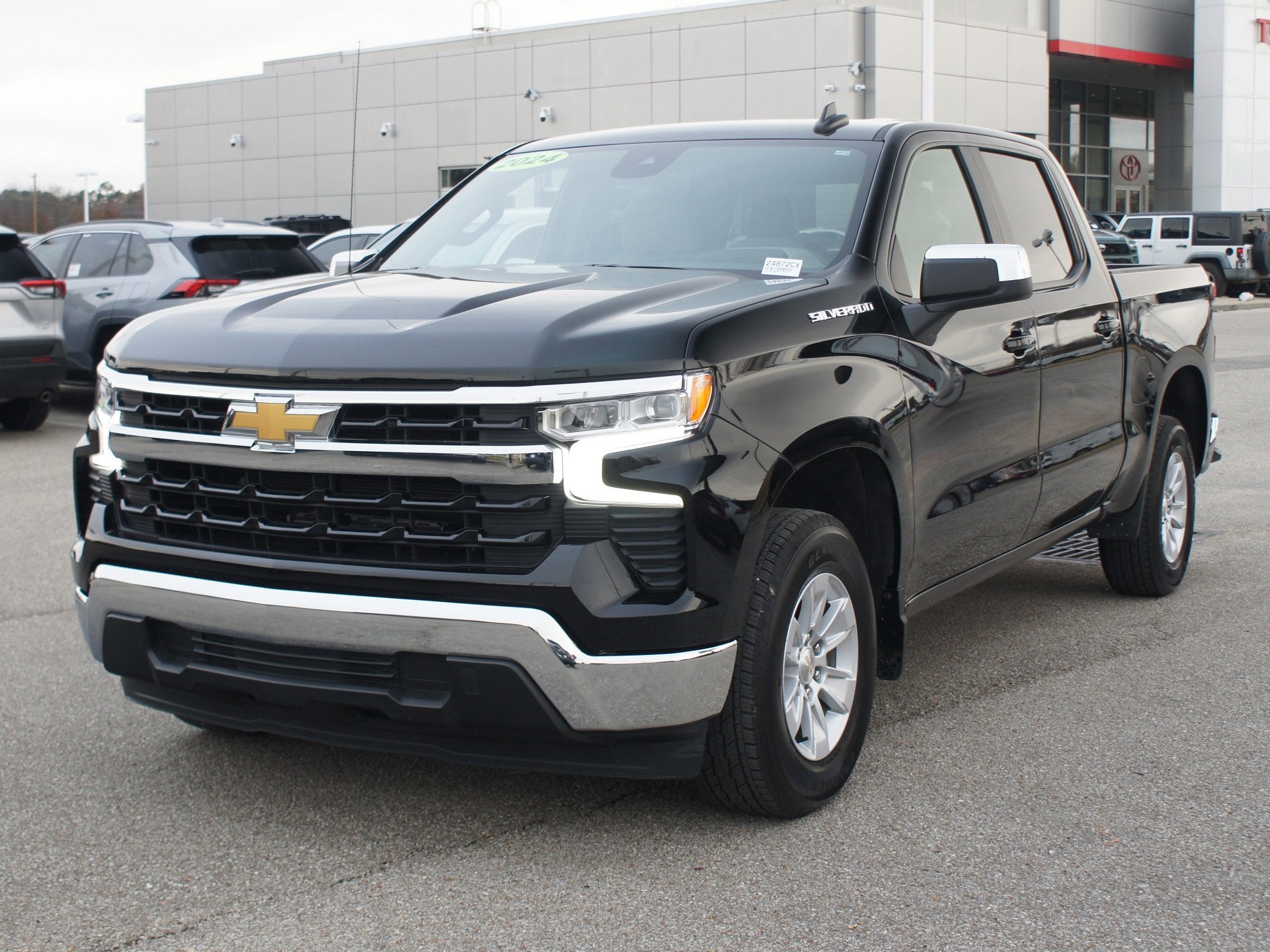 2024 Chevrolet Silverado 1500 LT