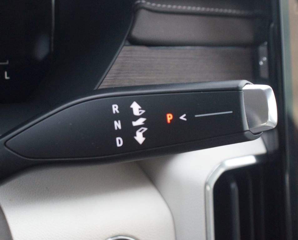 2025 GMC Acadia FWD Denali