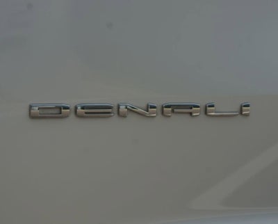 2025 GMC Acadia FWD Denali